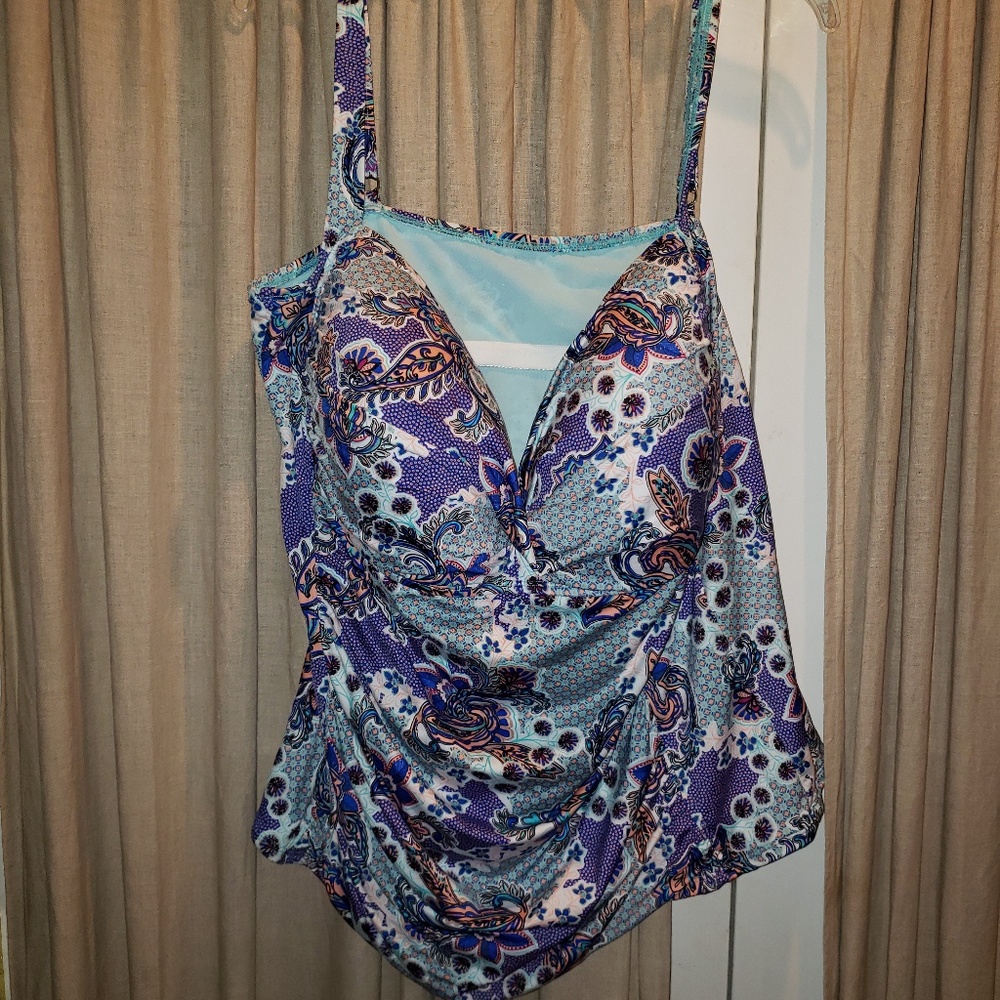 Plus size bathing suit top